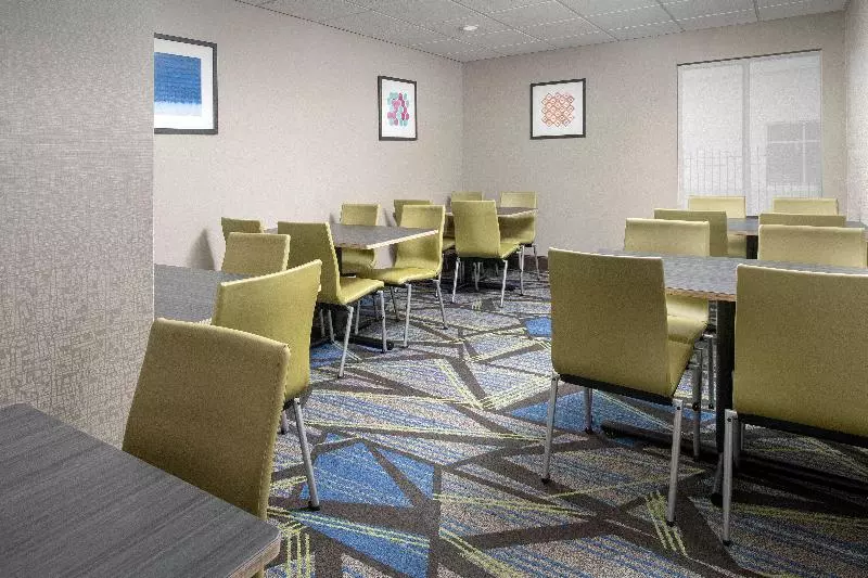 Отель Holiday Inn Express Washington Dc Bw Parkway, An Ihg