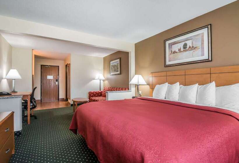 酒店 Quality Inn Coralville   Iowa River Landing