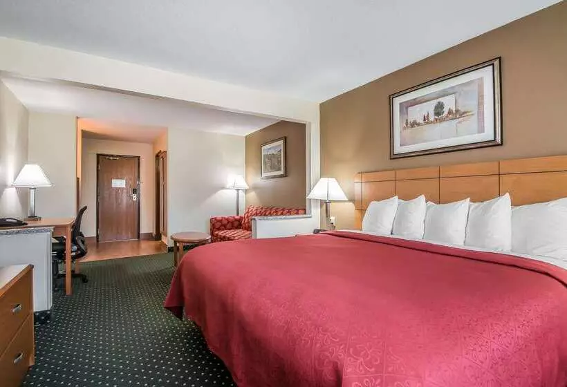 ホテル Quality Inn Coralville   Iowa River Landing