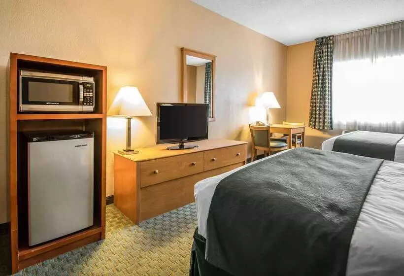 ホテル Quality Inn Dubuque On Hwy 20