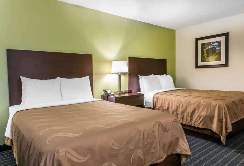 호텔 Quality Inn