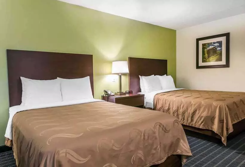호텔 Quality Inn