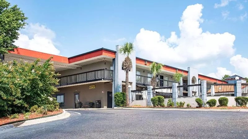 Отель Quality Inn & Suites Aiken