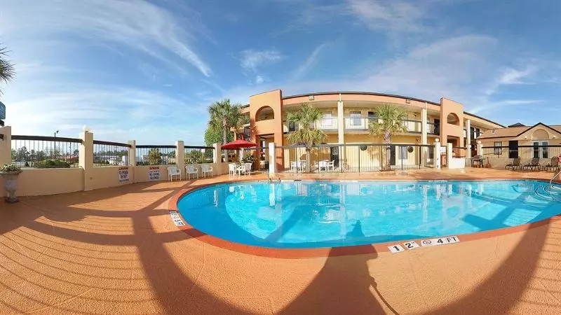 Отель Quality Inn & Suites Aiken