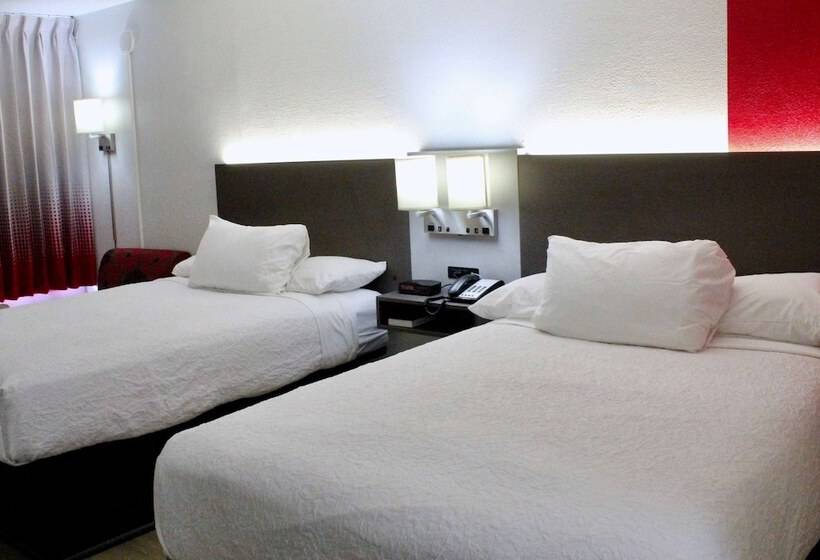 فندق Ramada By Wyndham Harrisonburg