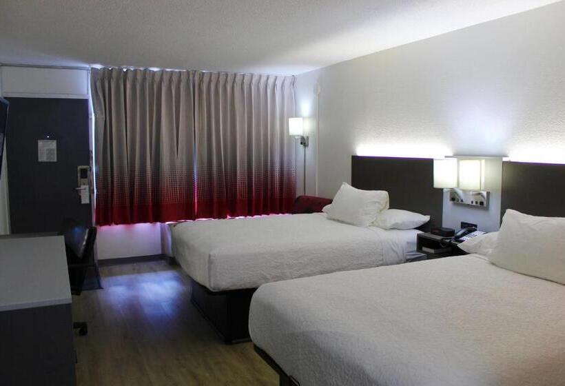 فندق Ramada By Wyndham Harrisonburg