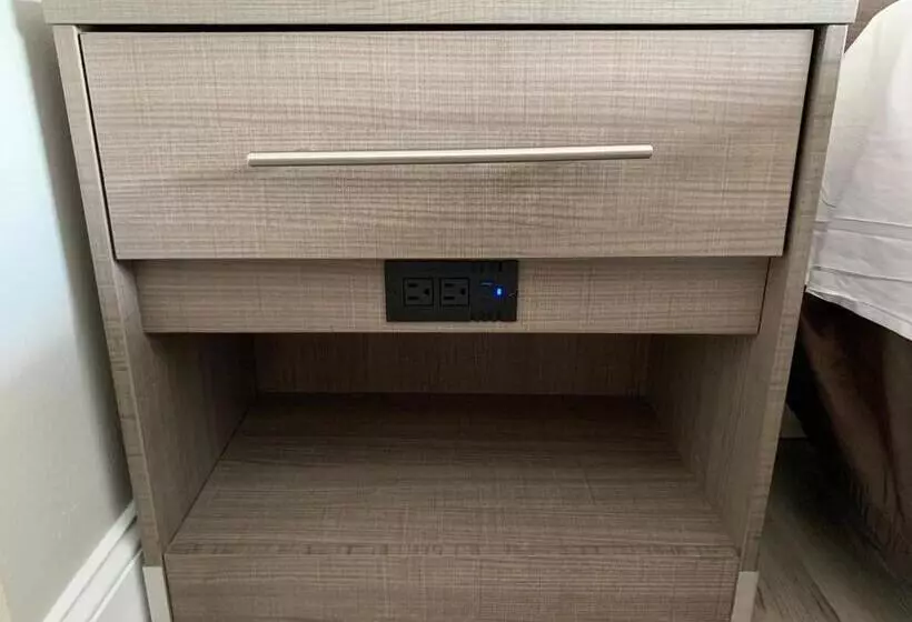 Отель Red Roof Inn & Suites Vineland Buena