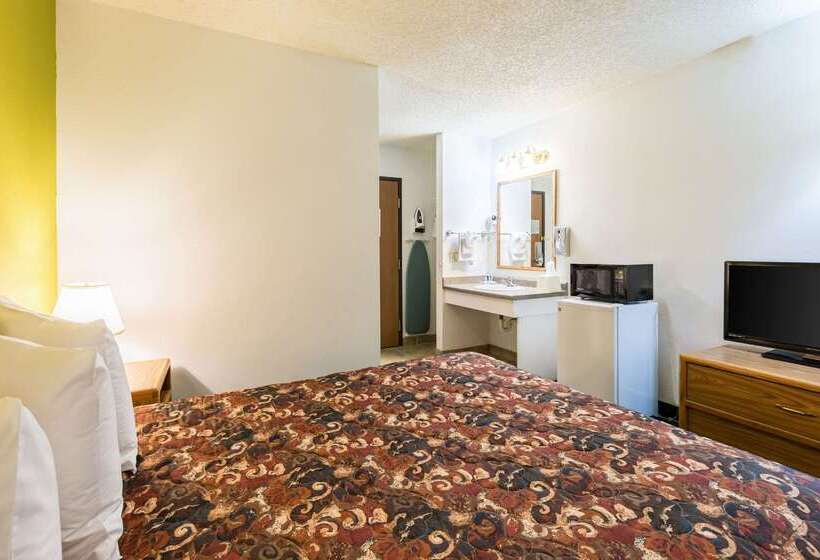 فندق Super 8 By Wyndham Grand Island