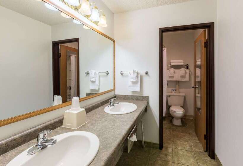 فندق Super 8 By Wyndham Grand Island