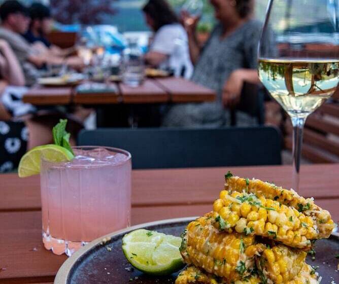 Szálloda The Crimson Jasper