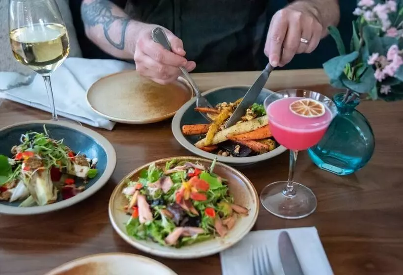 ホテル The Crimson Jasper