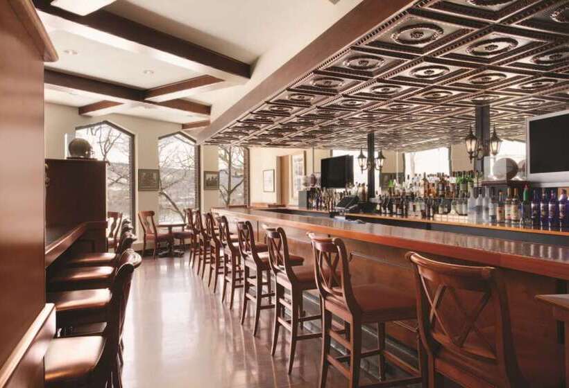 בית מלון כפרי Thayer