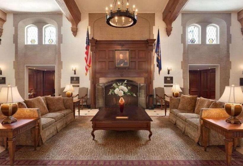 בית מלון כפרי Thayer