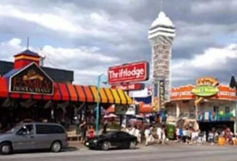 Отель Thriftlodge Niagara Falls At The Falls