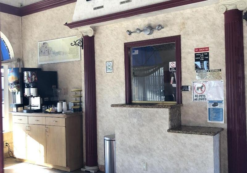 בית מלון כפרי Travelers Inn