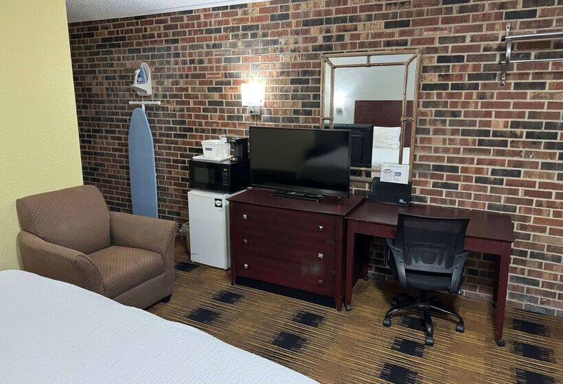 فندق Travelodge By Wyndham Airport Platte City