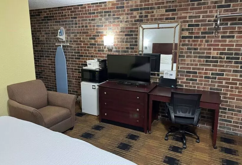 هتل Travelodge By Wyndham Airport Platte City