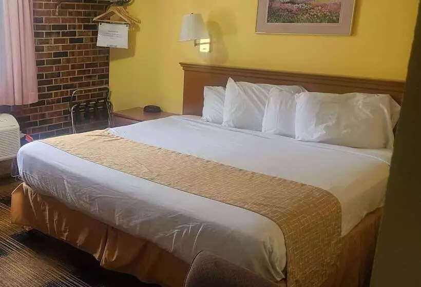 هتل Travelodge By Wyndham Airport Platte City