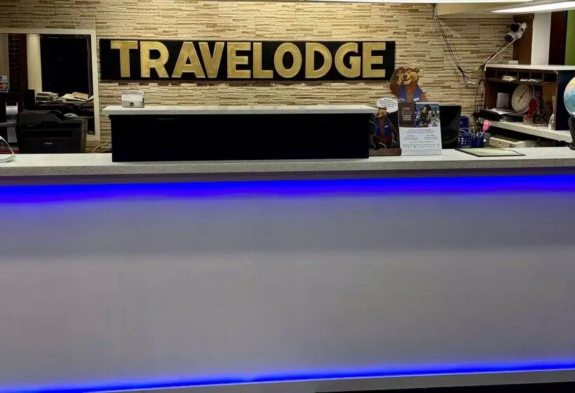هتل Travelodge By Wyndham Airport Platte City
