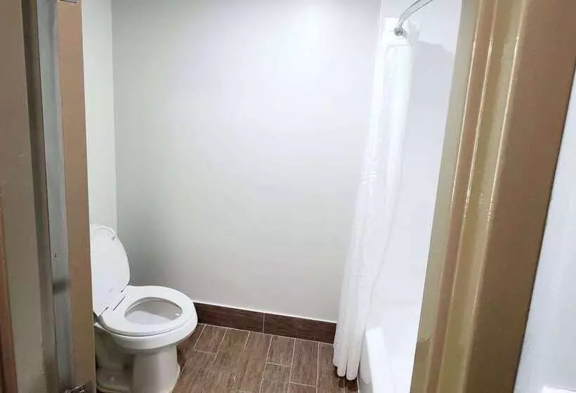 Отель Ocean Reef Suites