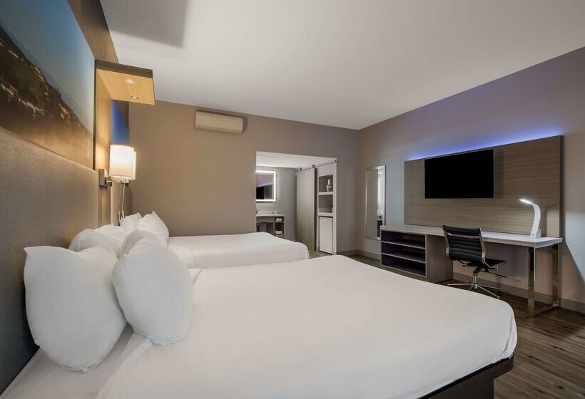 Best Western Diamond Bar Hotel & Suites