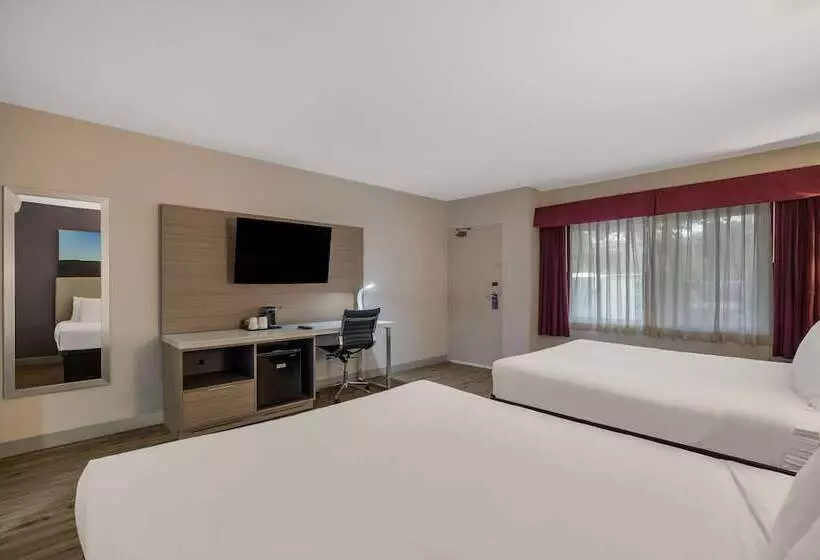 Best Western Diamond Bar Hotel & Suites