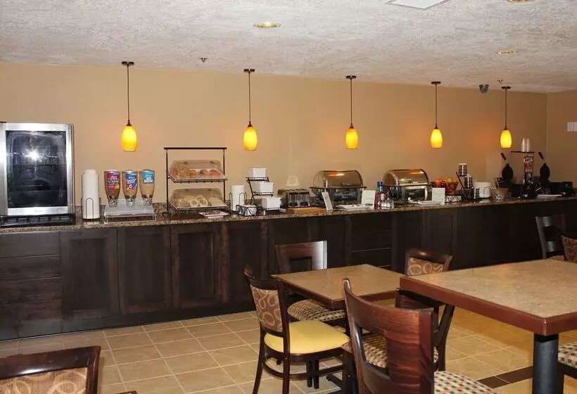 هتل Best Western Plus Grand Manor Inn