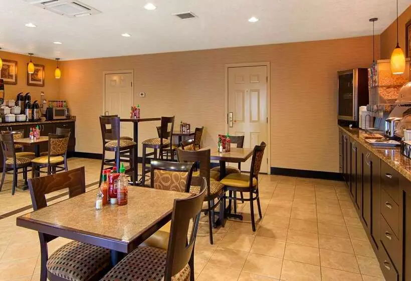 هتل Best Western Plus Grand Manor Inn