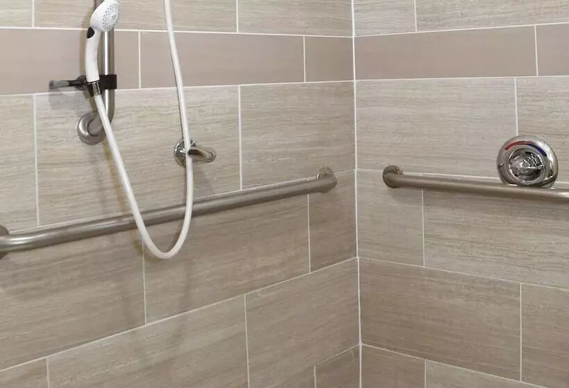 ホテル Baymont By Wyndham Orlando East