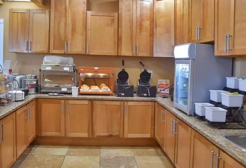 ホテル Baymont By Wyndham Orlando East