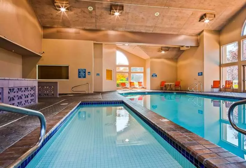 هتل Best Western Plus Mill Creek Inn