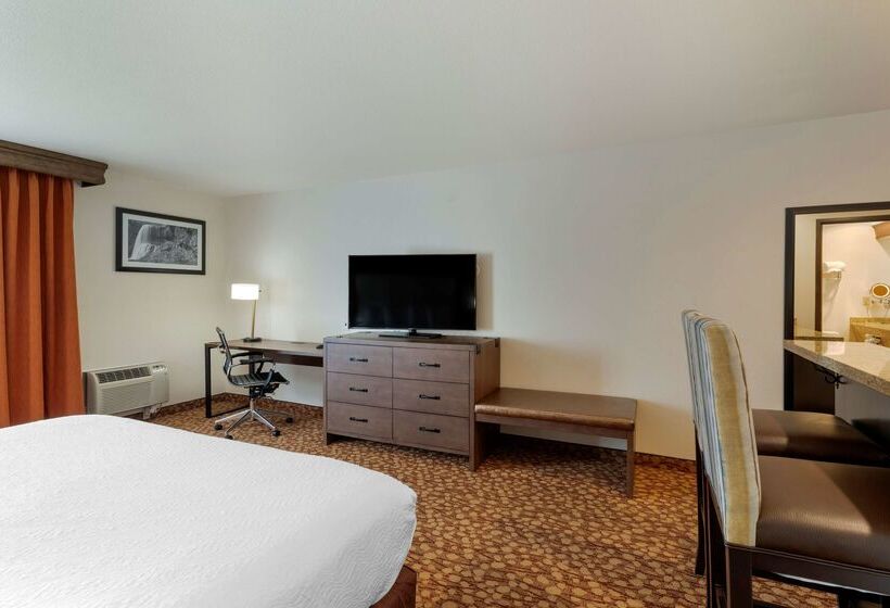 فندق Best Western Plus Mill Creek Inn