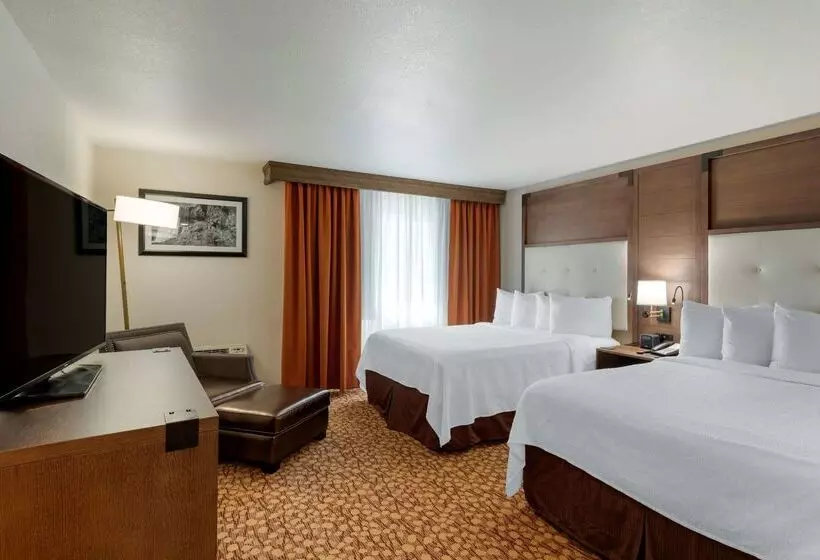 هتل Best Western Plus Mill Creek Inn