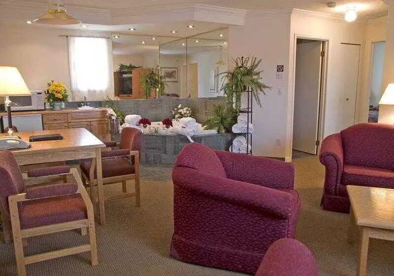 בית מלון כפרי Tower Inn & Suites