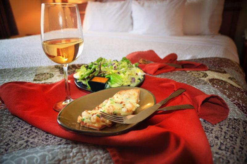 Centerstone Plaza Hotel Soldiers Field Mayo Clinic Area