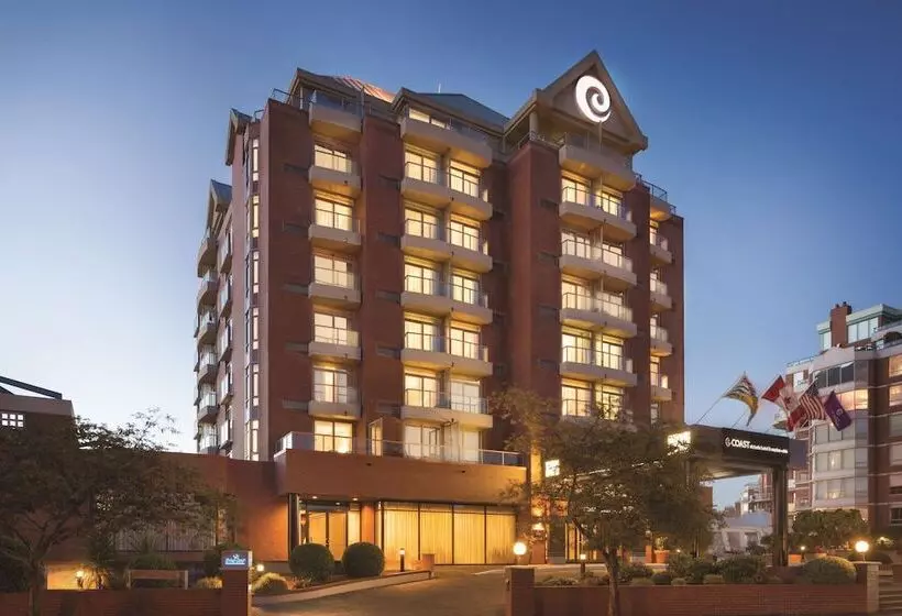 Coast Victoria Hotel & Marina By Apa