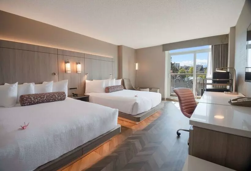 Coast Victoria Hotel & Marina By Apa