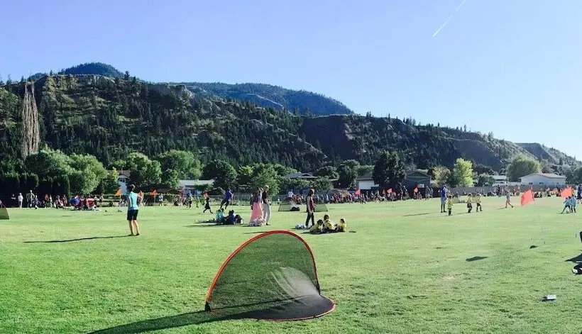 هتل Country View Motor Inn