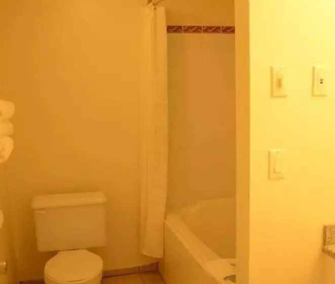 هتل Country View Motor Inn