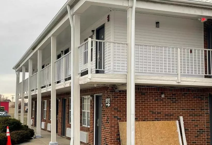 فندق Deerfield Inn