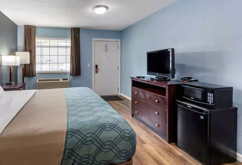 בית מלון כפרי Econo Lodge Inn & Suites South