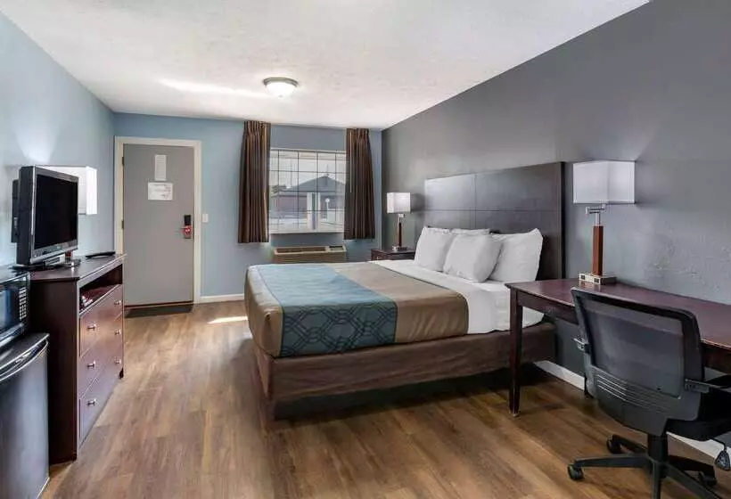 בית מלון כפרי Econo Lodge Inn & Suites South