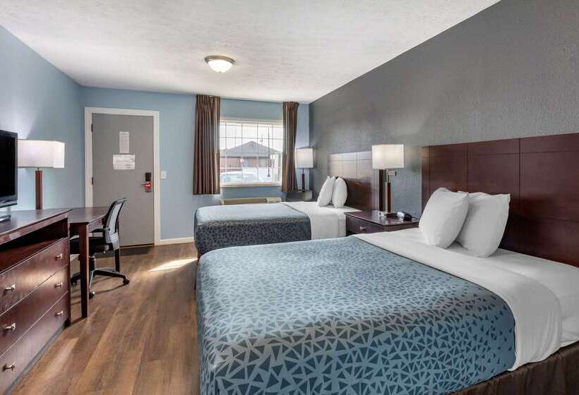 هتل Econo Lodge Inn & Suites South