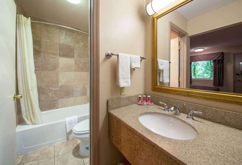 فندق Econo Lodge