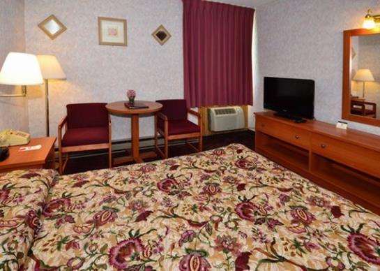 فندق Econo Lodge 1000 Islands
