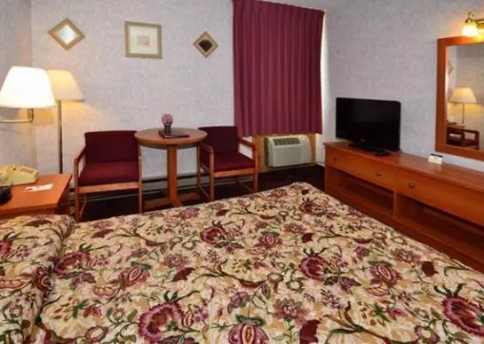 هتل Econo Lodge 1000 Islands