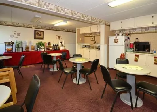 هتل Econo Lodge 1000 Islands