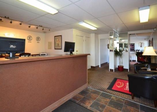 فندق Econo Lodge 1000 Islands