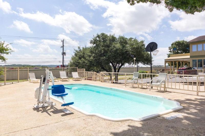 酒店 Hillview Inn At Six Flags Fiesta