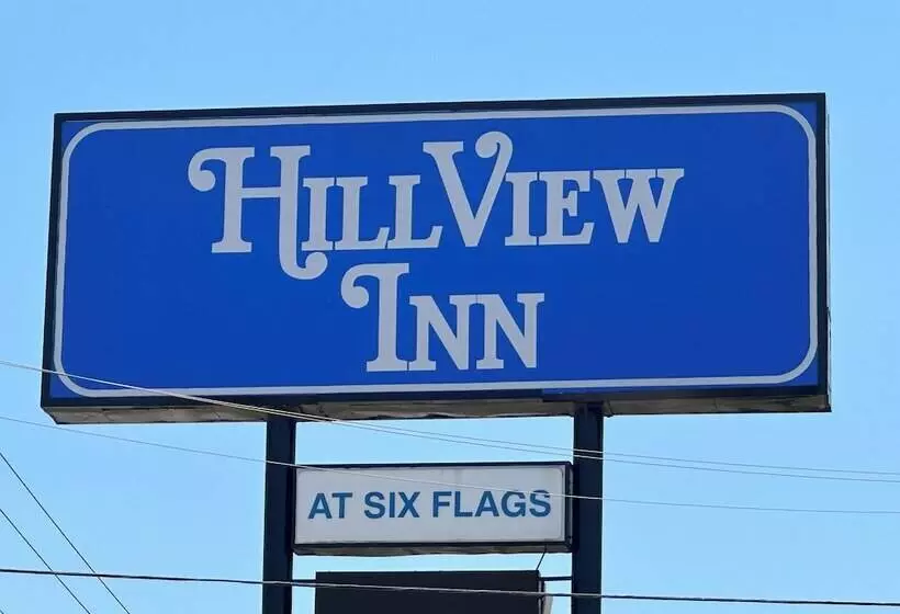 בית מלון כפרי Hillview Inn At Six Flags Fiesta